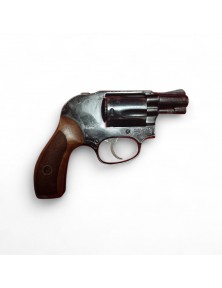 S&W 38 AIRWEIGHT 38 special...
