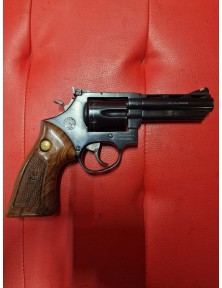 Taurus 689 cal. 357 mag....